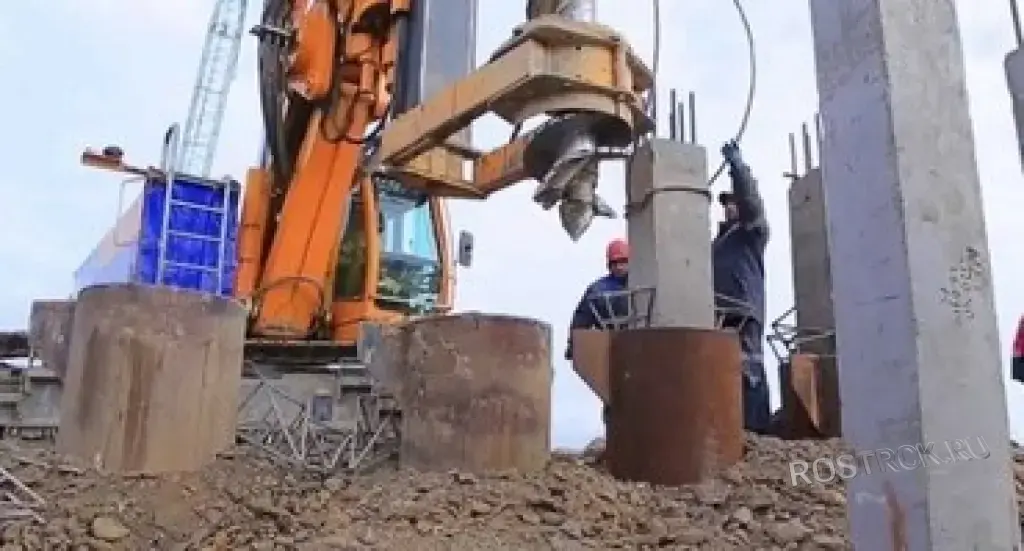 Услуги Soilmec SR-40. Забивка и бурение свай (55м)